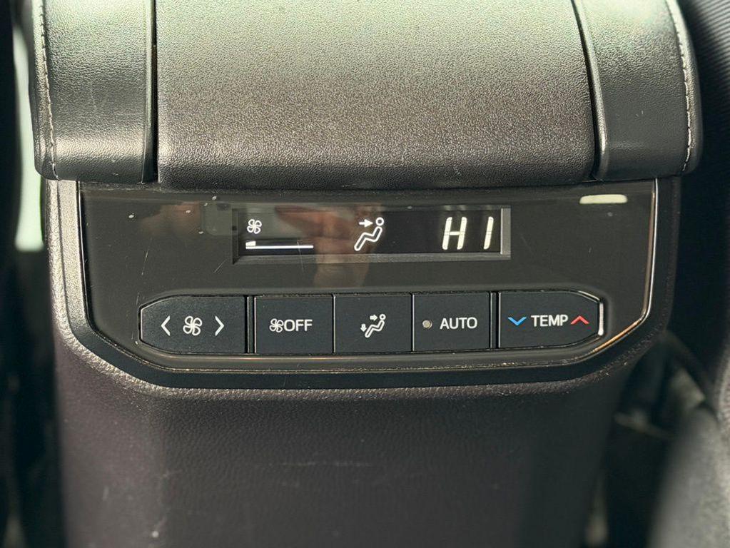 used 2024 Toyota Highlander car, priced at $37,399