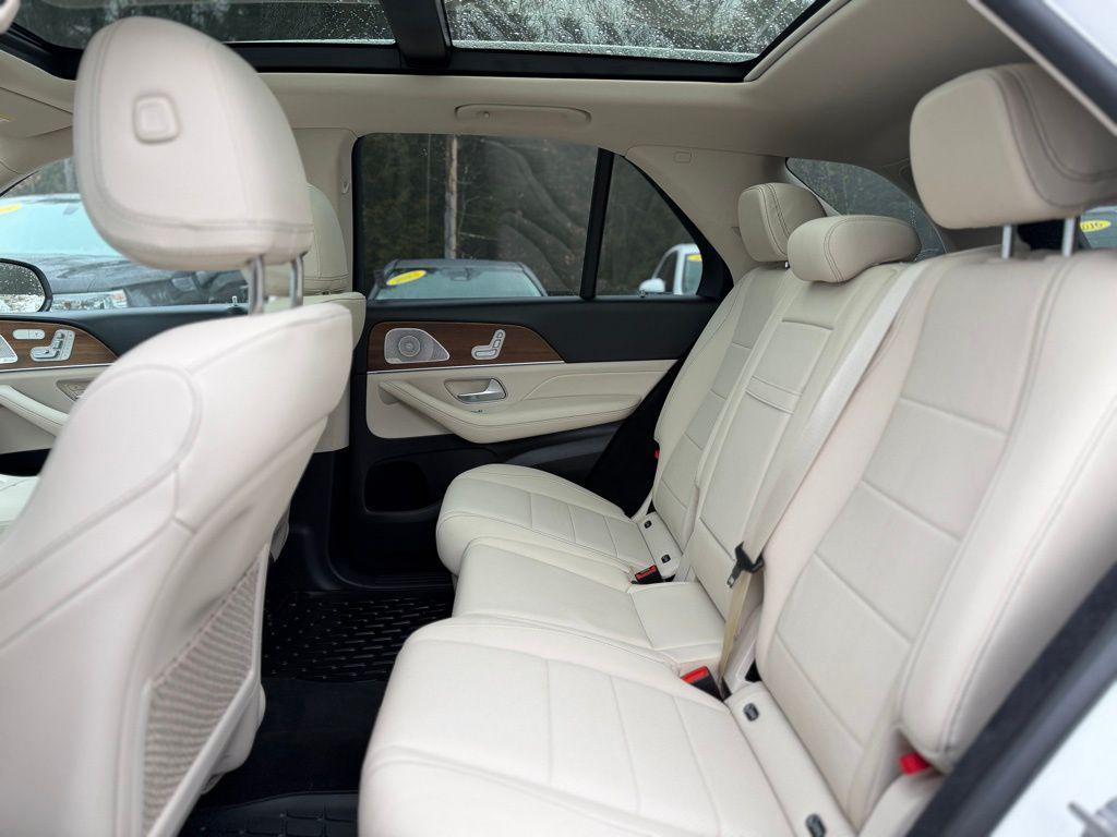 used 2022 Mercedes-Benz GLE 350 car, priced at $32,099