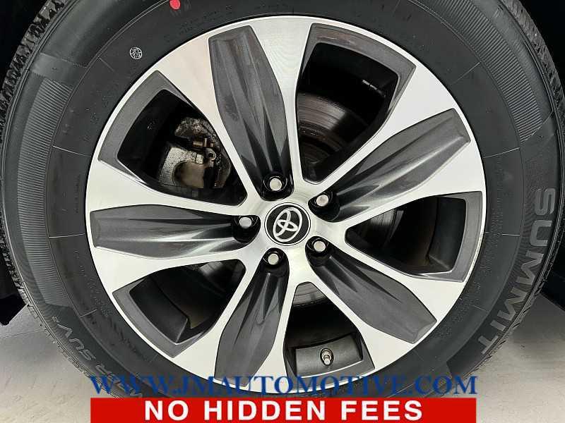 used 2021 Toyota Highlander car, priced at $35,995