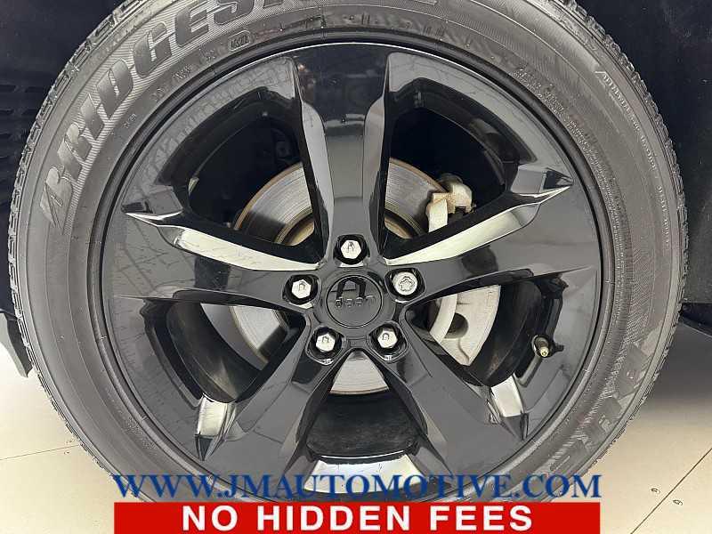 used 2023 Jeep Grand Cherokee car, priced at $37,995