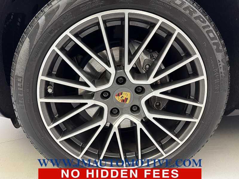 used 2019 Porsche Cayenne car, priced at $27,995