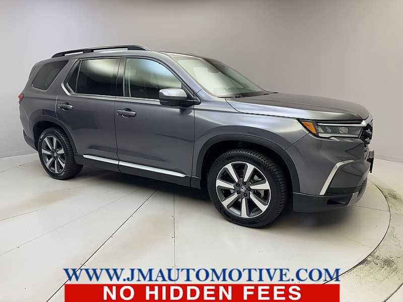 used 2023 Honda Pilot car, priced at $34,995
