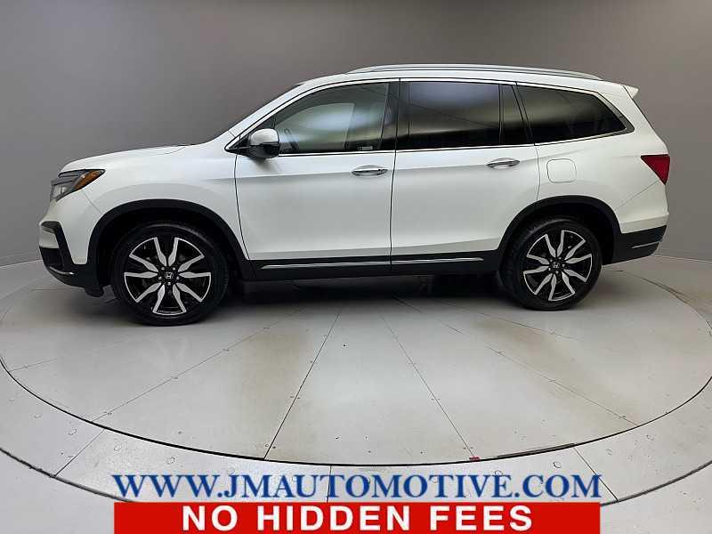 used 2022 Honda Pilot car, priced at $28,995