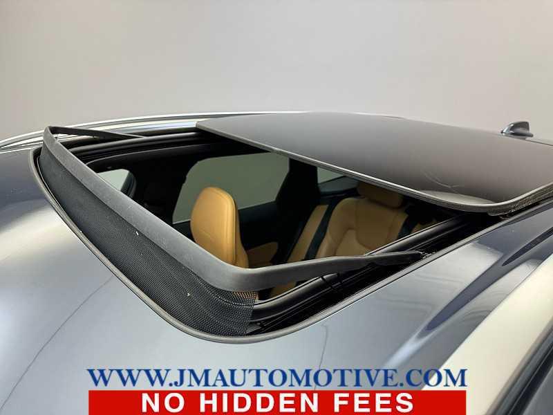 used 2019 Volvo XC60 car, priced at $24,995