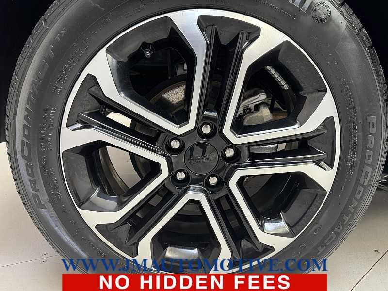 used 2023 Jeep Compass car, priced at $18,995