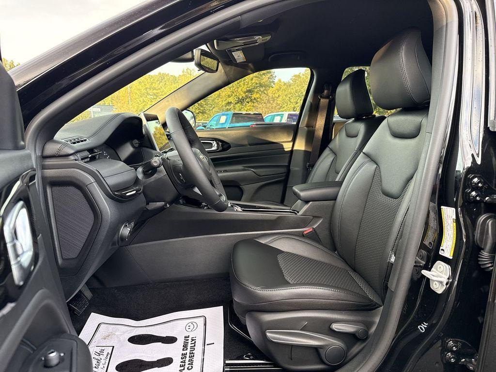 new 2026 Jeep Compass car, priced at $27,935