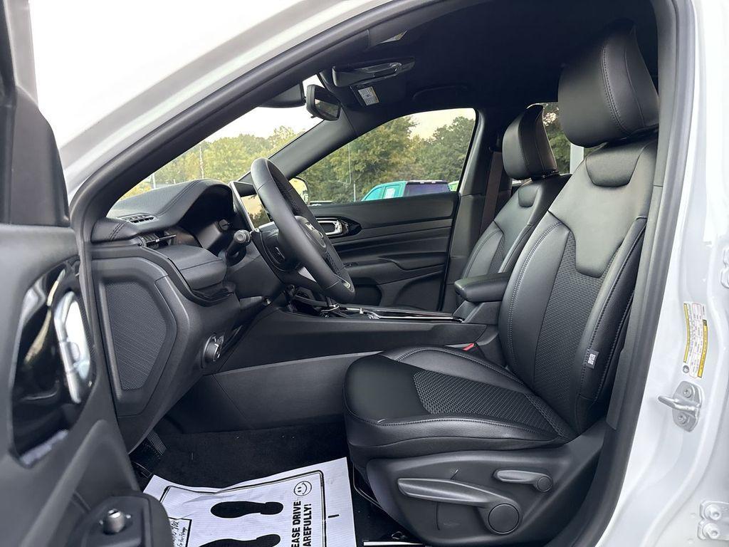 new 2026 Jeep Compass car, priced at $27,387