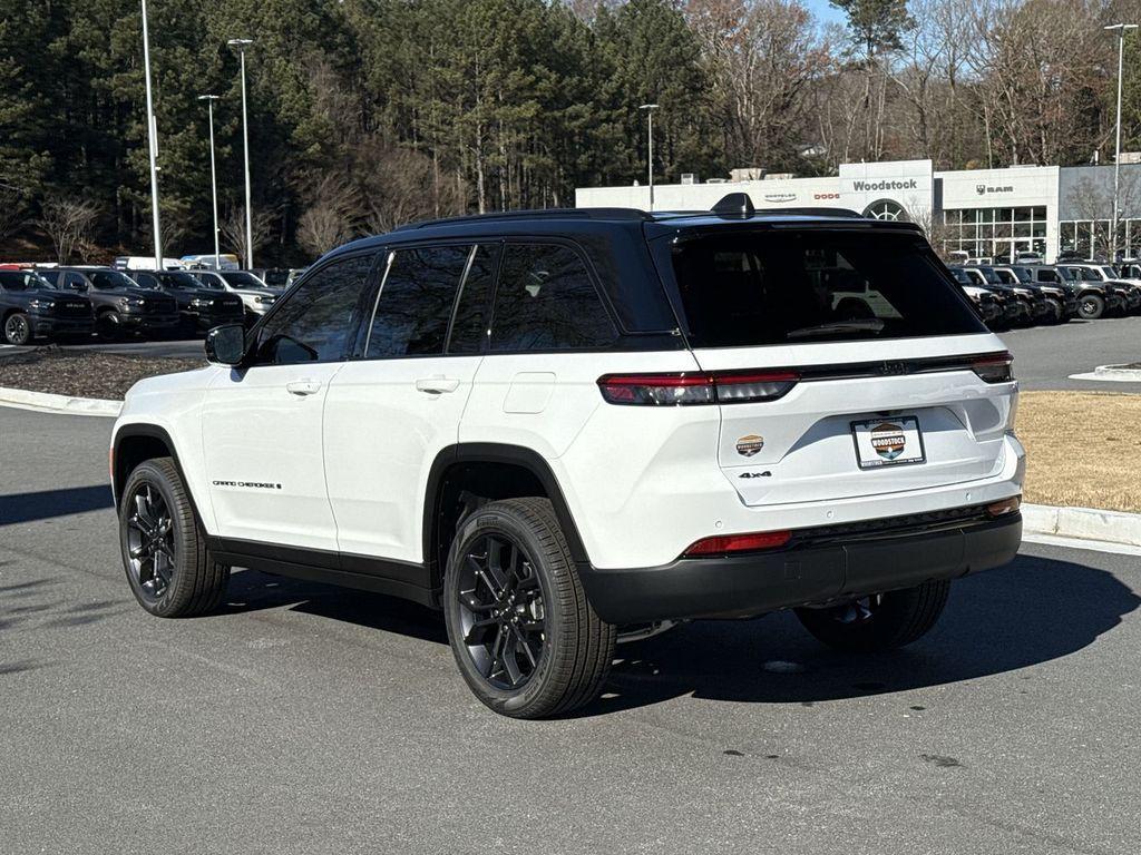 new 2025 Jeep Grand Cherokee car, priced at $45,186