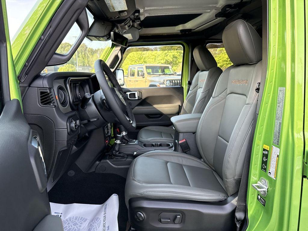 new 2025 Jeep Gladiator car, priced at $54,139