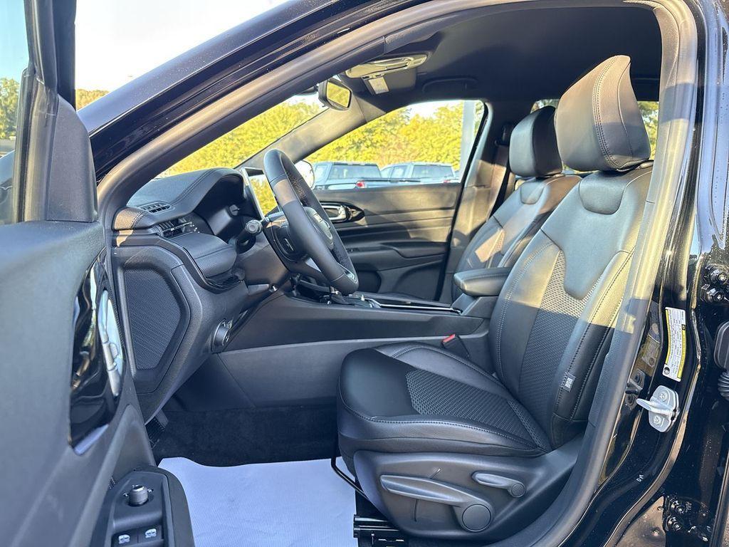 new 2026 Jeep Compass car, priced at $27,935