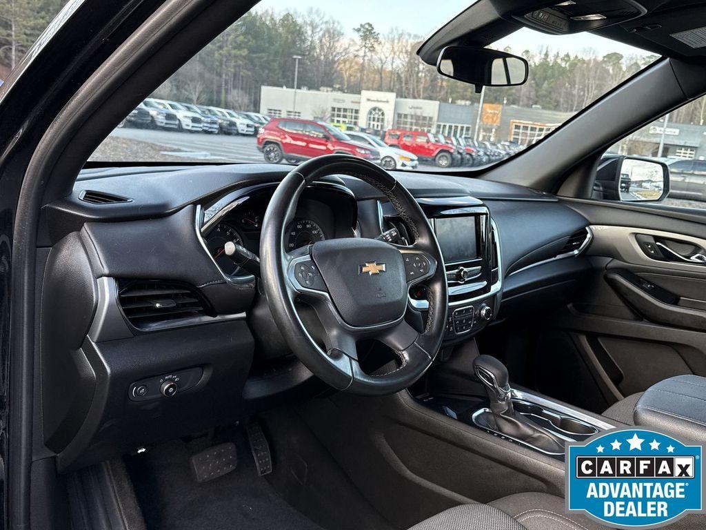 used 2023 Chevrolet Traverse car, priced at $24,500