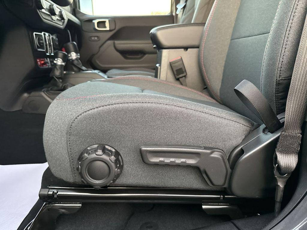 new 2026 Jeep Wrangler car, priced at $52,574