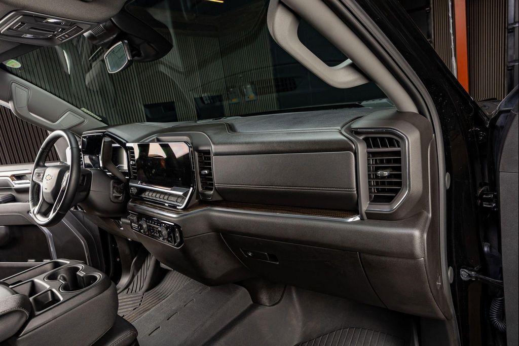 used 2025 Chevrolet Silverado 2500 car, priced at $69,790