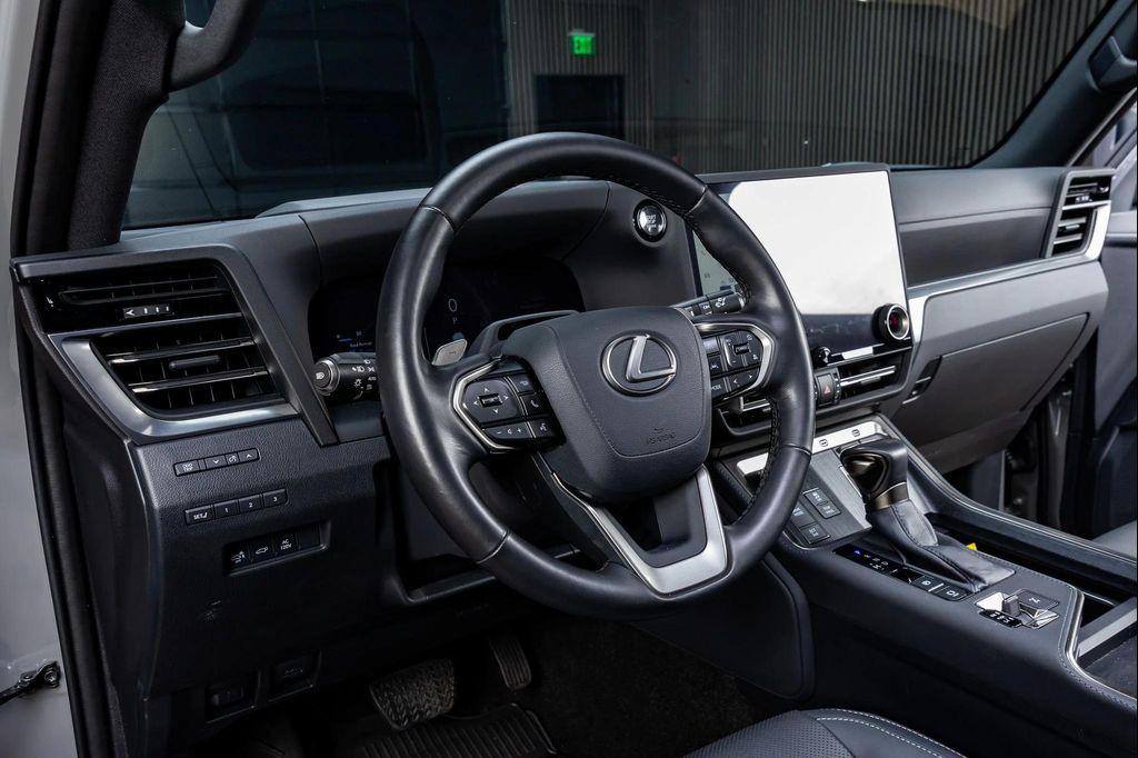 used 2024 Lexus GX 550 car, priced at $86,990