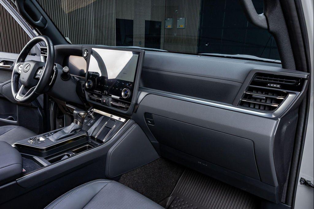 used 2024 Lexus GX 550 car, priced at $86,990