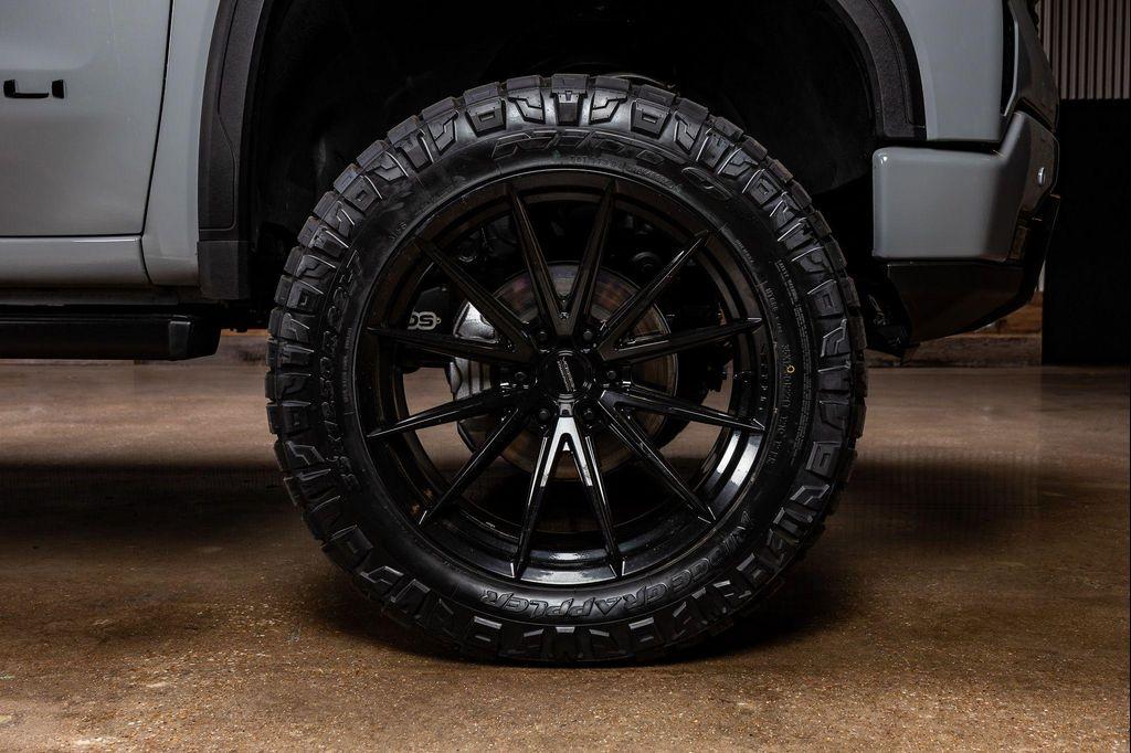 used 2025 GMC Sierra 1500 car, priced at $77,890