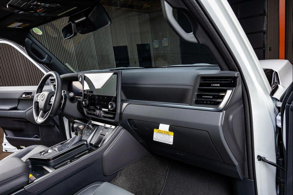 used 2025 Lexus GX 550 car, priced at $94,780