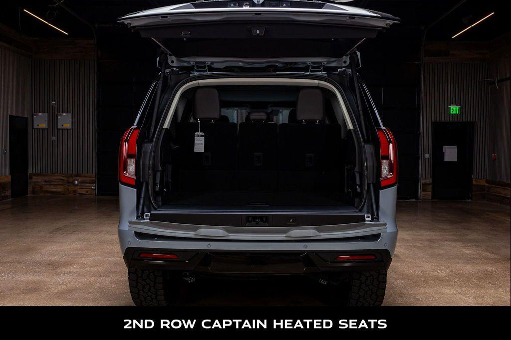 used 2025 Ford Expedition car, priced at $94,490