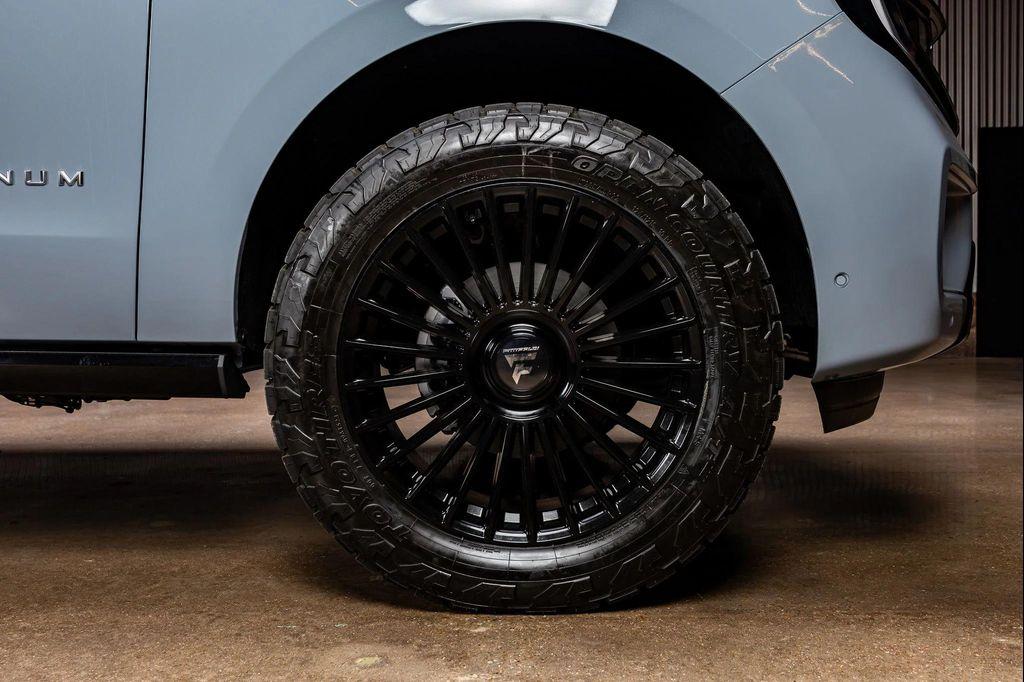 used 2025 Ford Expedition car, priced at $94,490