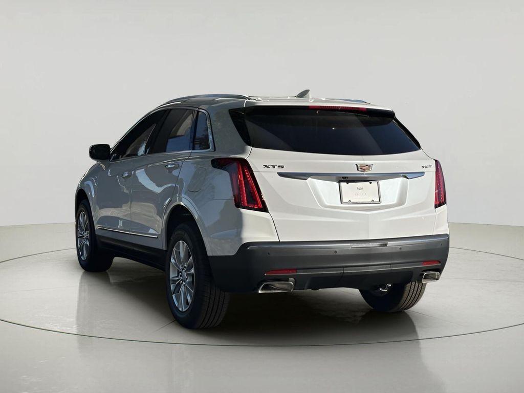 new 2025 Cadillac XT5 car, priced at $46,735