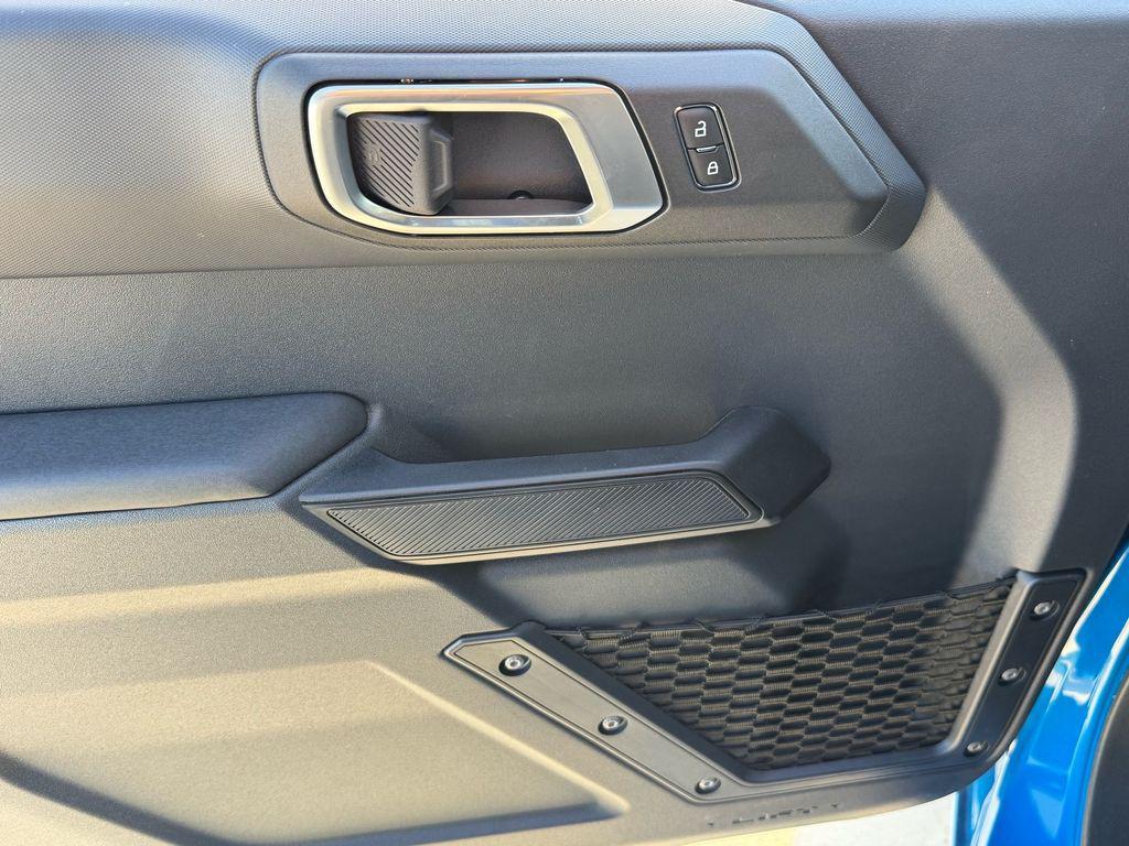 new 2025 Ford Bronco car, priced at $45,595