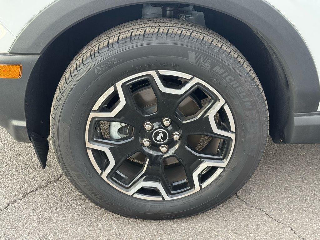 new 2025 Ford Bronco Sport car, priced at $35,580