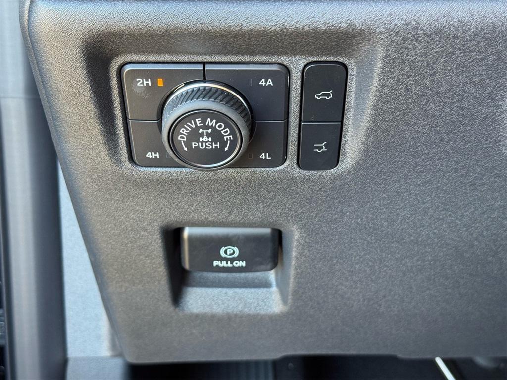 new 2025 Ford Expedition car, priced at $80,525