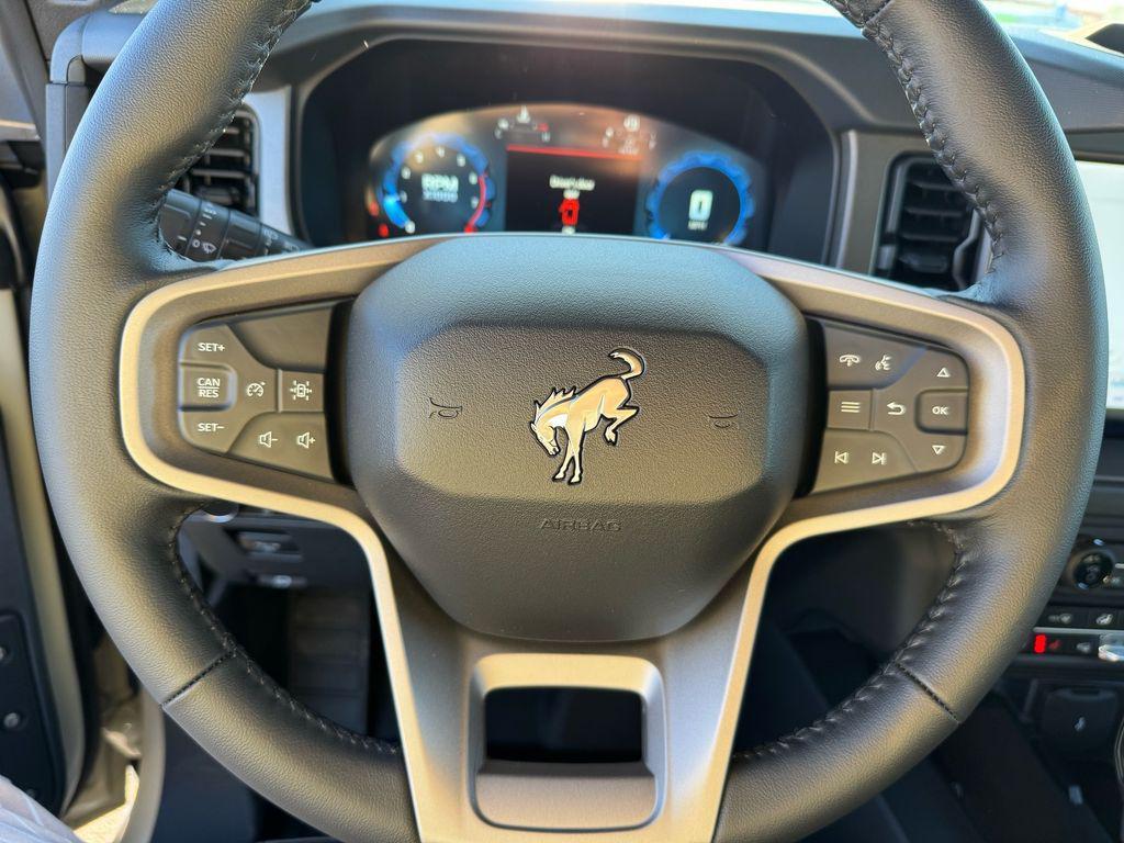 new 2025 Ford Bronco car, priced at $45,595