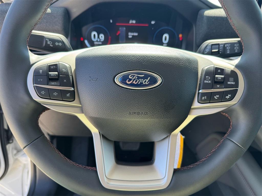 new 2025 Ford Explorer car, priced at $48,554