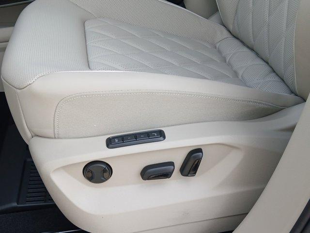 new 2026 Volkswagen Atlas car, priced at $52,301