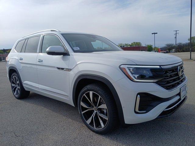 new 2026 Volkswagen Atlas car, priced at $52,301