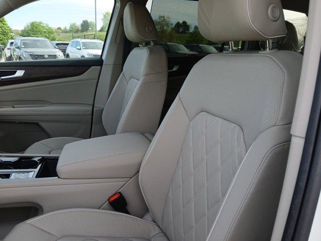 new 2026 Volkswagen Atlas car, priced at $52,301