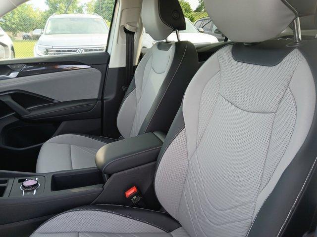 new 2026 Volkswagen Tiguan car, priced at $34,677
