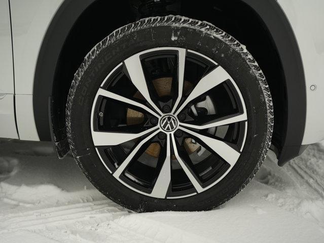 new 2026 Volkswagen Atlas Cross Sport car, priced at $52,197