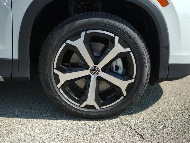 new 2026 Volkswagen Tiguan car, priced at $34,863