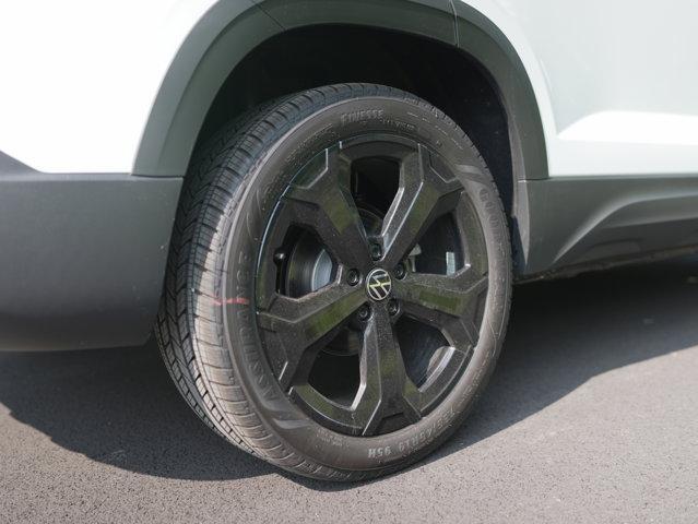 new 2025 Volkswagen Taos car, priced at $31,316
