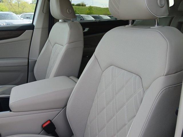 new 2026 Volkswagen Atlas car, priced at $52,301