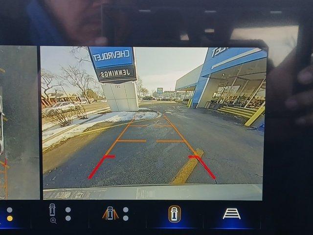 new 2026 Chevrolet Equinox car, priced at $32,290