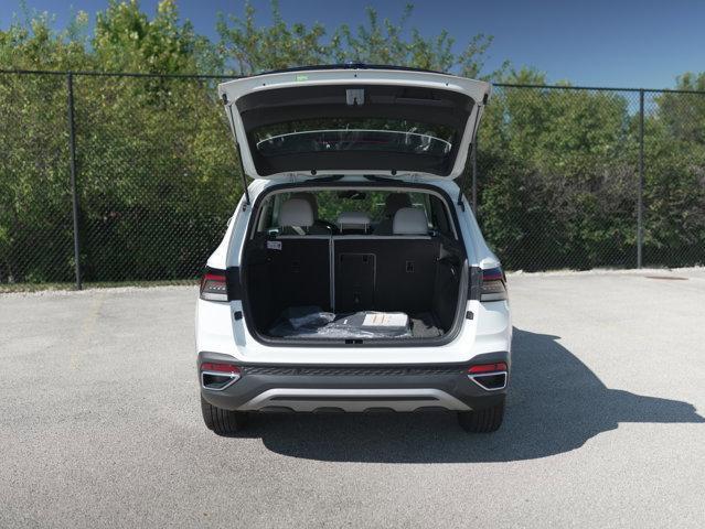 new 2025 Volkswagen Taos car, priced at $27,513