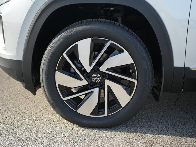 new 2026 Volkswagen Atlas car, priced at $50,142