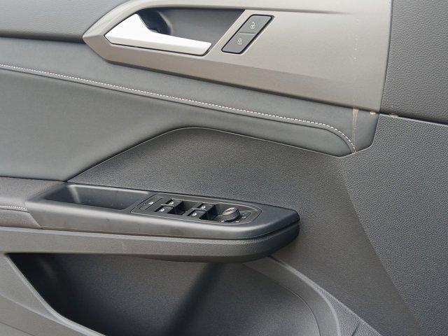 new 2026 Volkswagen Taos car, priced at $32,997