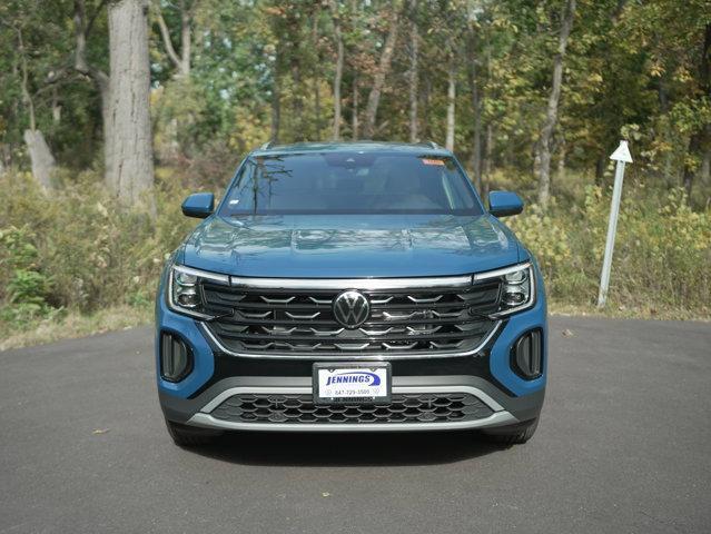 new 2026 Volkswagen Atlas Cross Sport car, priced at $38,137
