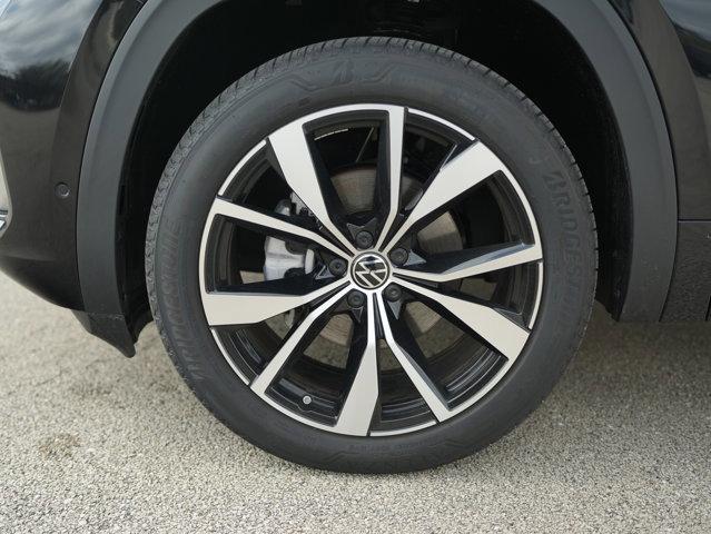 new 2026 Volkswagen Atlas car, priced at $51,376