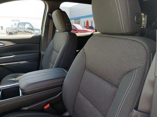 new 2026 Chevrolet Traverse car, priced at $43,595