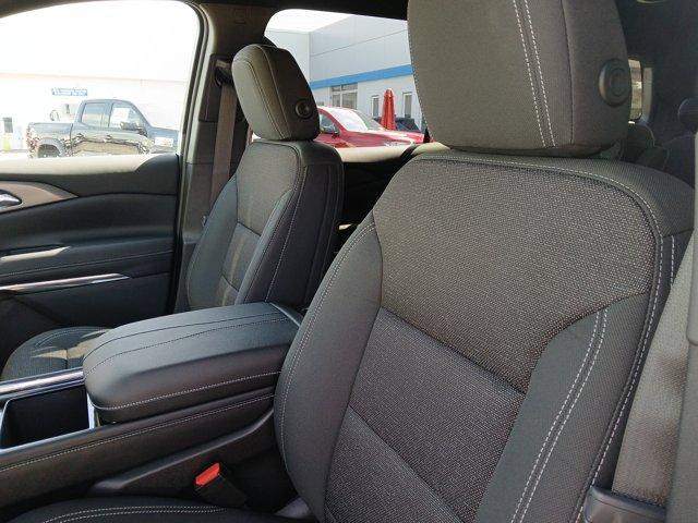 new 2026 Chevrolet Traverse car, priced at $43,595