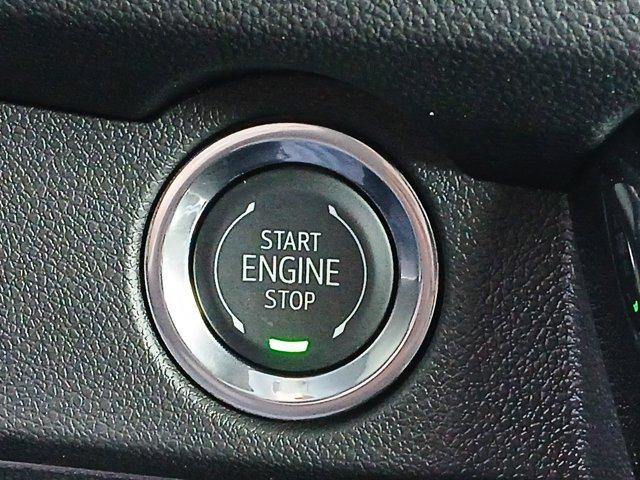 new 2026 Chevrolet Traverse car, priced at $43,595