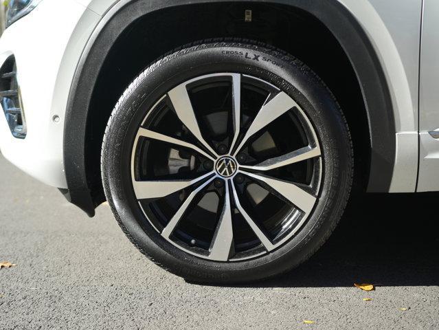 used 2024 Volkswagen Atlas car, priced at $39,788