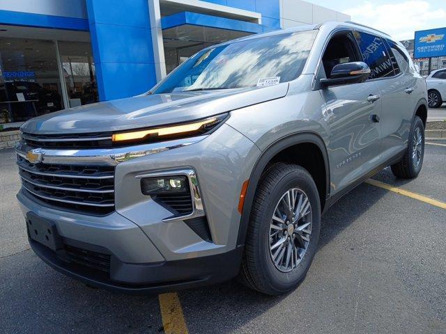 new 2026 Chevrolet Traverse car, priced at $44,695