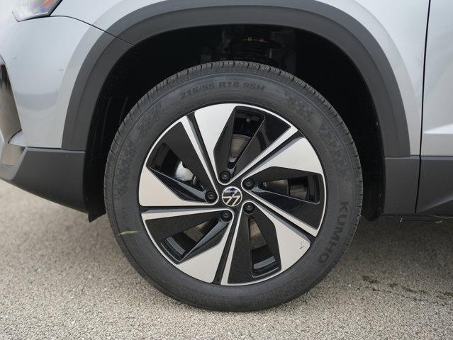 new 2026 Volkswagen Taos car, priced at $32,990