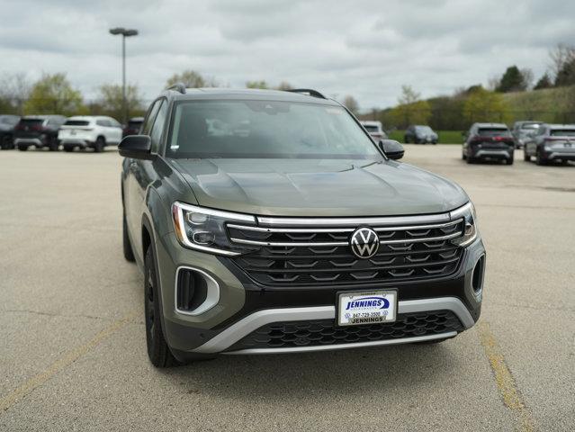 new 2026 Volkswagen Atlas car, priced at $45,925